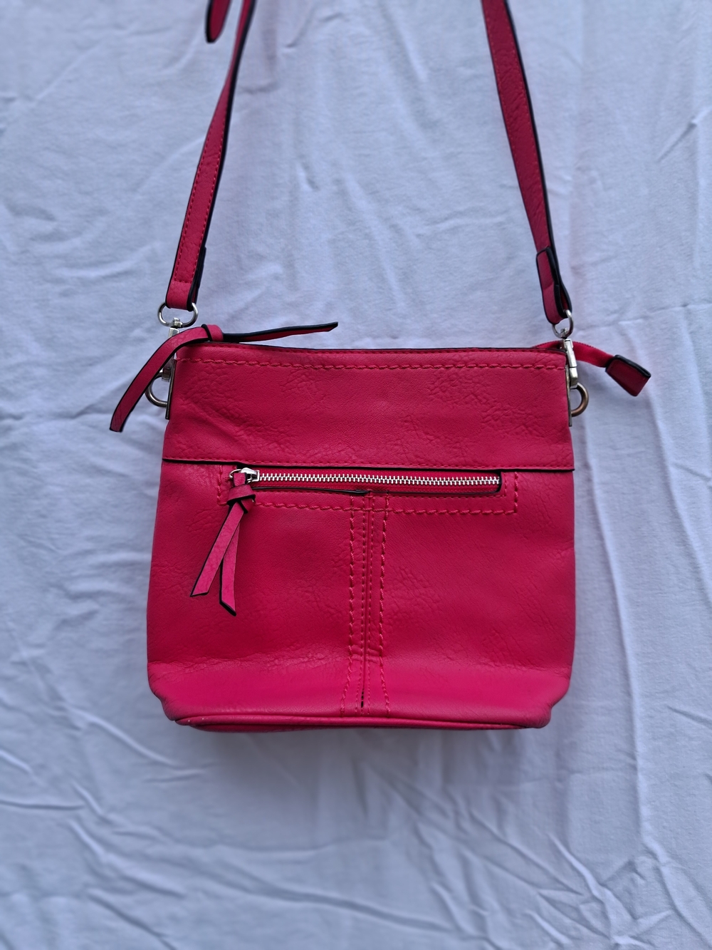 Black RIVET Women’s Hot Pink Crossbody Bag - Sleek Everyday Style
